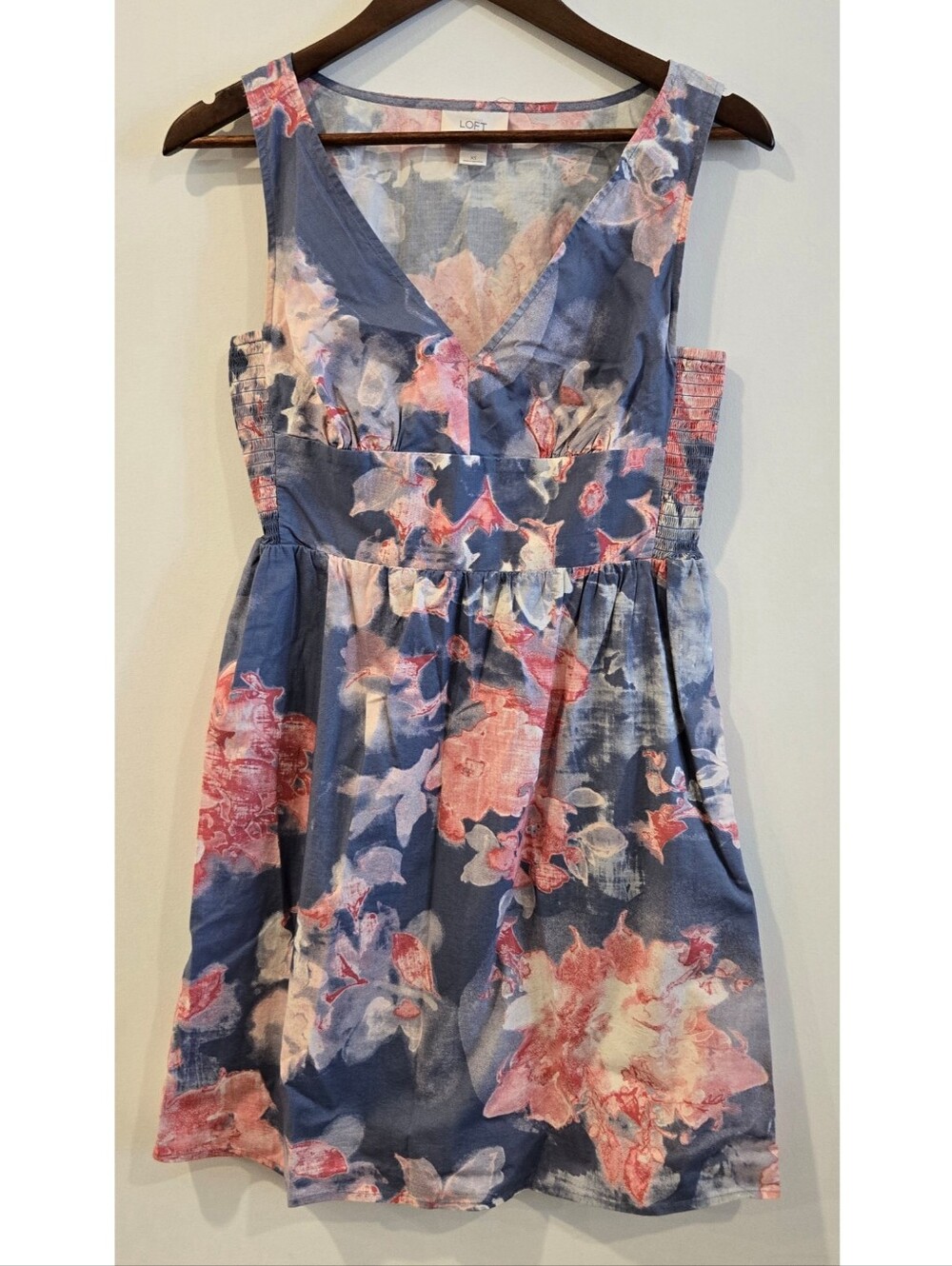 Ann Taylor Loft Beautiful Floral Dress Sz XS S 4 6 Party Cocktail Side pocket